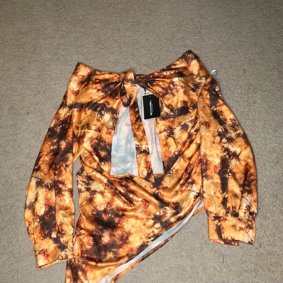 Two piece skirt set - Picture 2 of 2